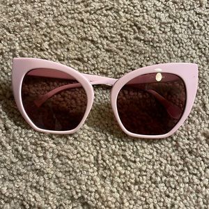 Victoria’s Secret sunglasses 🕶